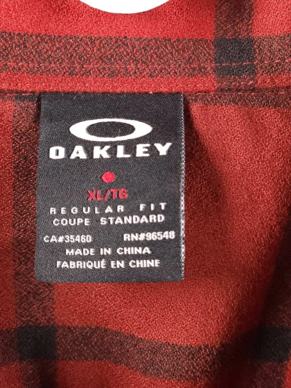 Oakley Outdoors Shirt Red Plaid Pockets Regular XL Long Sleeve Chest Logo Men